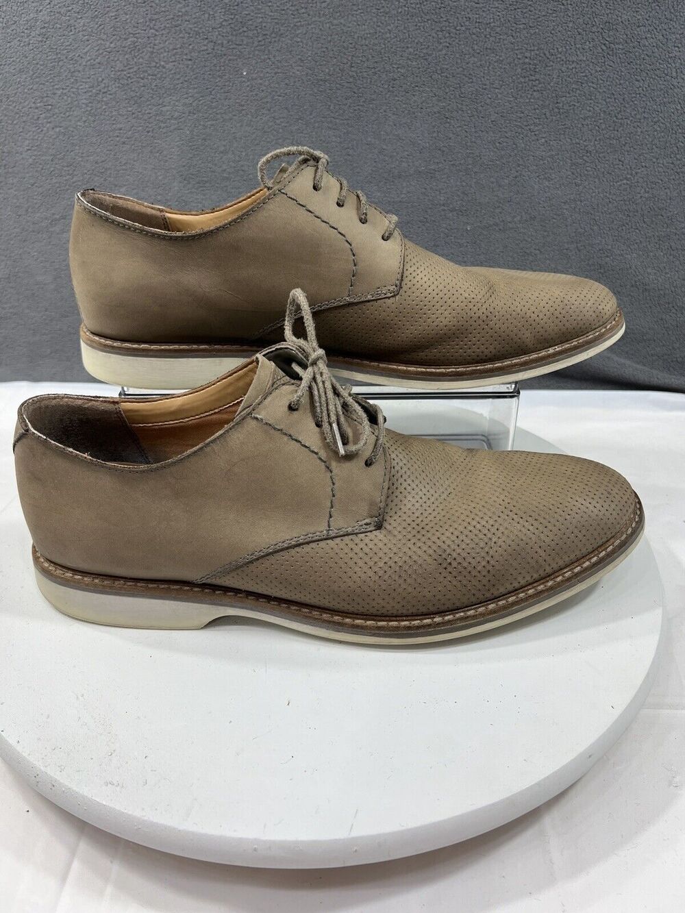 Clarks Atticus Perforated Oxford Shoes Leather Casual Mens SZ 11.5 Tan Lace Up